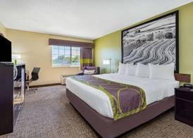 Emmetsburg Hotel & Suites 4