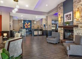 Best Western Plus Lake Jackson Inn & Suites 3