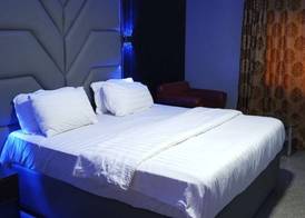 Paris Suites 5