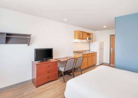 WoodSpring Suites Bentonville 5