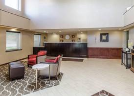 Comfort Inn & Suites West Springfield 4