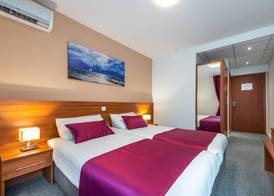 Hotel Komodor 4