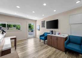 Suburban Studios Charlotte - Ballantyne 3
