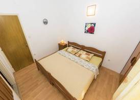 Apartments and Rooms Dragica 2