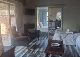 Bluewater Beachfront Guest House 2