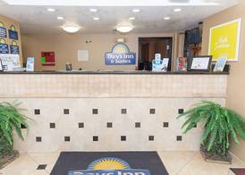 Days Inn by Wyndham Oklahoma City 3