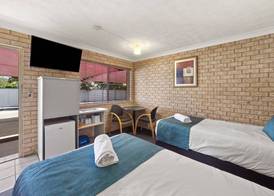 Kennedy Drive Boutique Motel & Nursery- Close To City Centre & Airport - 24 Hour Self Check-In 3