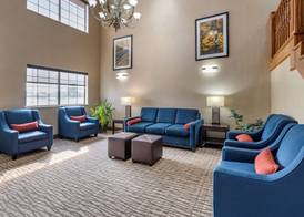 Comfort Inn & Suites Napoleon 3