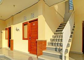 OYO 92952 Nirmala Guest House 2