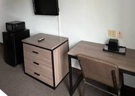 Americas Best Value Inn Sulphur 5