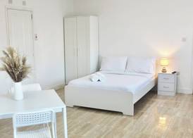 Cosy studio near NEC BHX Resorts World 4