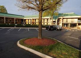 Howard Johnson Greensboro Near the Coliseum 5
