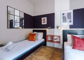 4 Bed Urban Home in Manchester 4