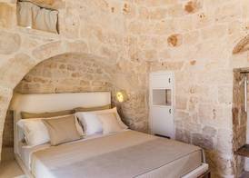 Borgo Canonica 4