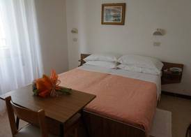 Hotel Aurora 5