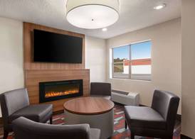 Microtel Inn & Suites by Wyndham 3