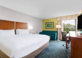 Holiday Inn Express & Suites WILMINGTON-UNIVERSITY CTR by IHG 3
