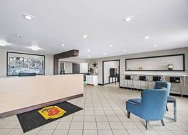 Super 8 by Wyndham Farmington 2