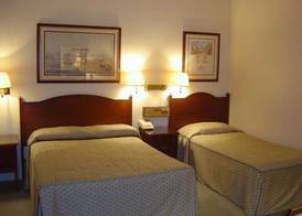 New County Hotel & Serviced Apartments by RoomsBooked 3