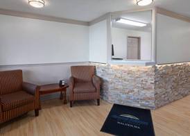 Howard Johnson by Wyndham Malden Boston Area 2