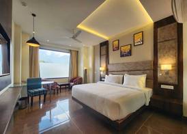 Portola Hotel By Parkside 3