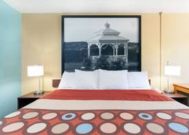 Super 8 by Wyndham Bath Hammondsport Area 5