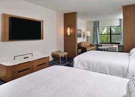 Fairfield Inn & Suites by Marriott Canton 4