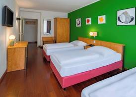Rugs Hotel Düsseldorf - Self Check-In 4