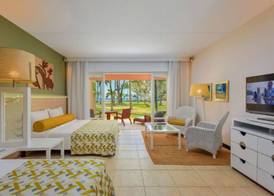Victoria Beachcomber Resort & Spa 4