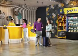YELLO Hotel Harmoni 3
