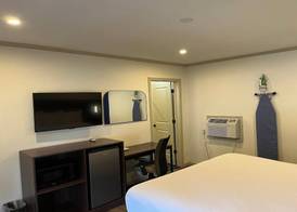 Travelodge by Wyndham Bainbridge 4