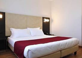 Raya Hotel 4