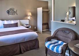 Lovers Point Inn 2