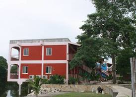 Lamanai Hotel & Marina 2