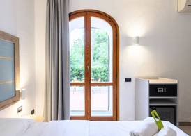 B&B HOTEL Ischia San Nicola 5