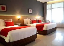 The Cakra Hotel 5