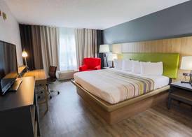 Country Inn & Suites by Radisson, Myrtle Beach, SC 4