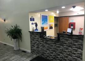 Days Inn by Wyndham Thomson 3