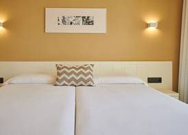 Protur Badí­a Park Aparthotel 5