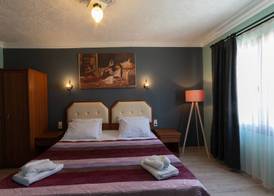 Rebetika Hotel & bistro 5