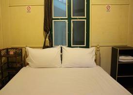 Samsen Sam Place 4