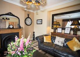 Holly Lodge Guest House with FREE off site health club 4