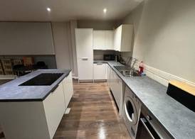 Beautiful 1-bed Apartment in Liverpool 4