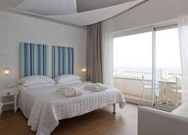 Luxor Beach Boutique Hotel Cattolica 3