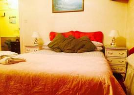 Southend Inn Hotel - Close to Beach, Train Station & Southend Airport 2