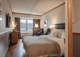 Home Hotel With 3