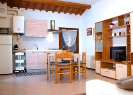 1 Bed-Sleeps 4-Town Centre-Free Parking-AirCon 3