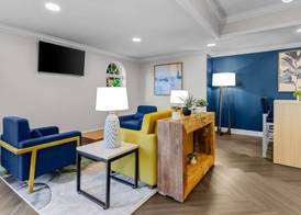 MainStay Suites Roanoke Airport 5