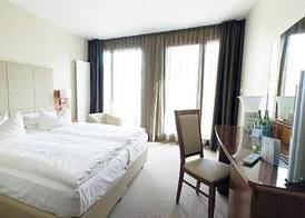Hotel Am Blauen Wunder 5