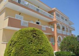 Derekas studios & apartments 3